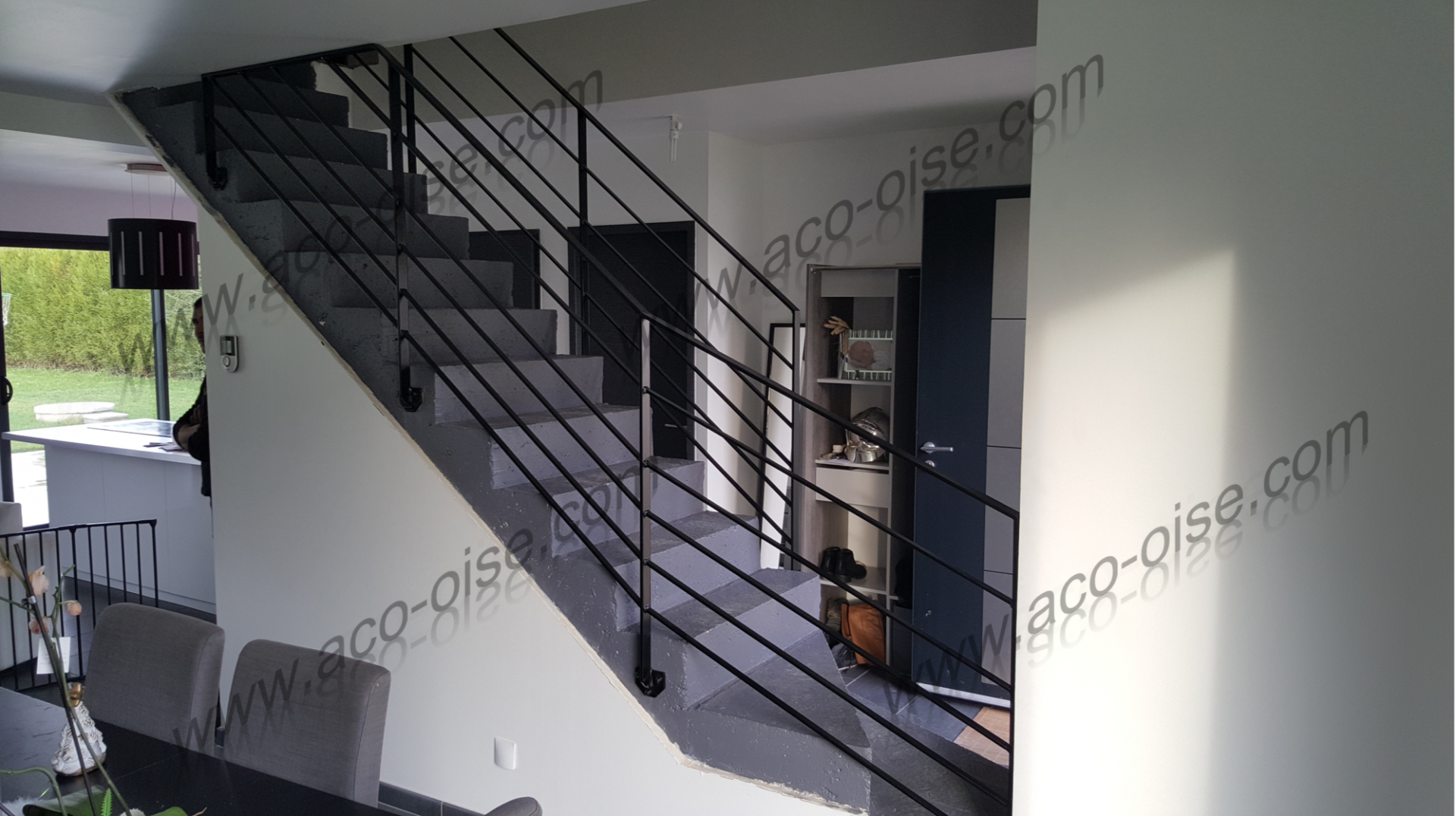 Rampe d'escalier en acier noir design